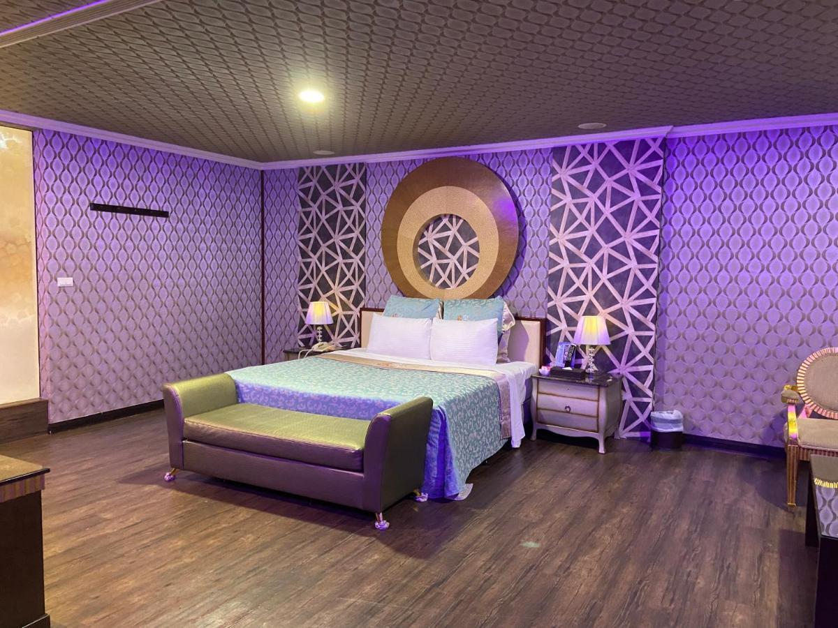 Huang Xing Motel Pingtung Esterno foto