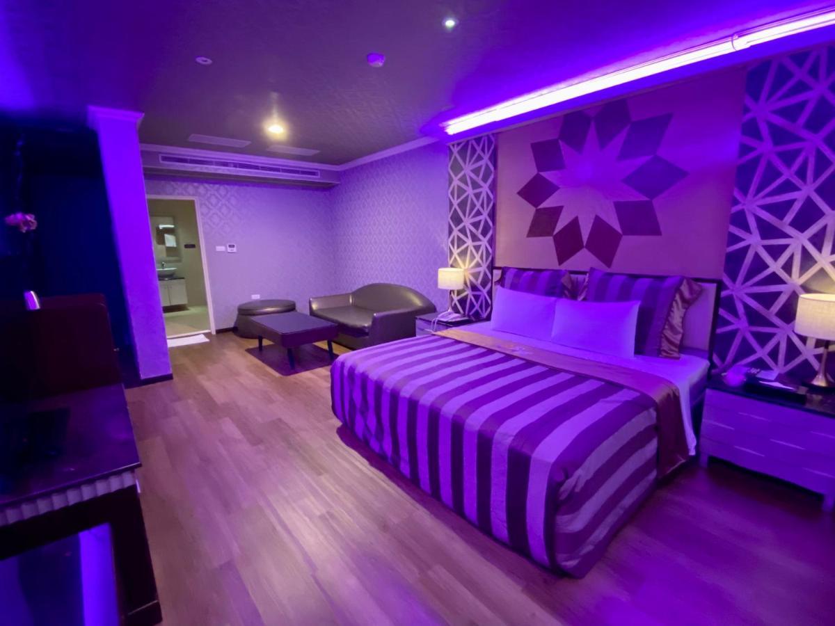 Huang Xing Motel Pingtung Esterno foto