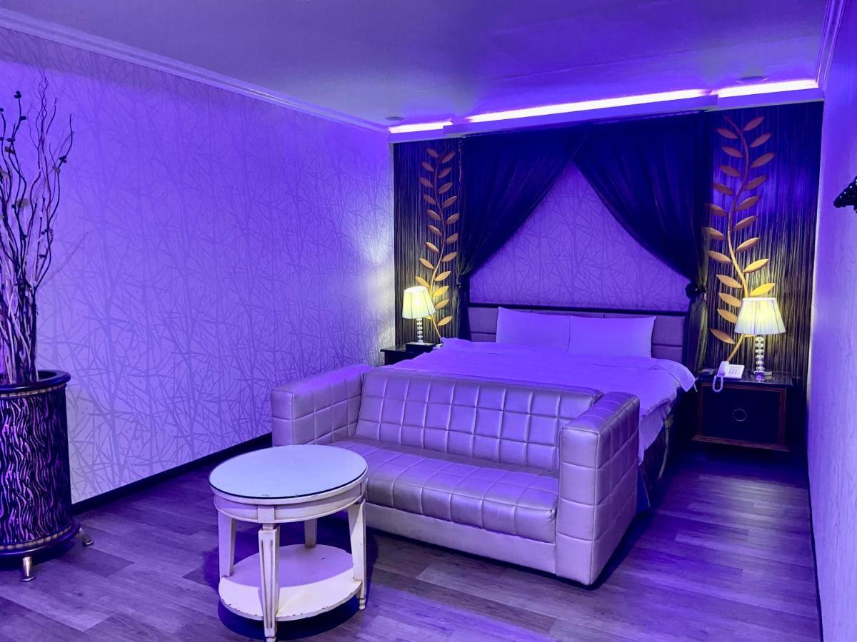 Huang Xing Motel Pingtung Esterno foto