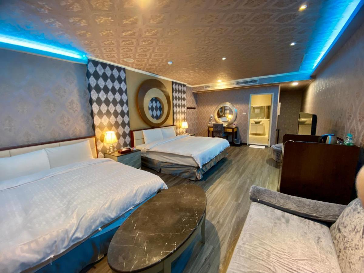 Huang Xing Motel Pingtung Esterno foto